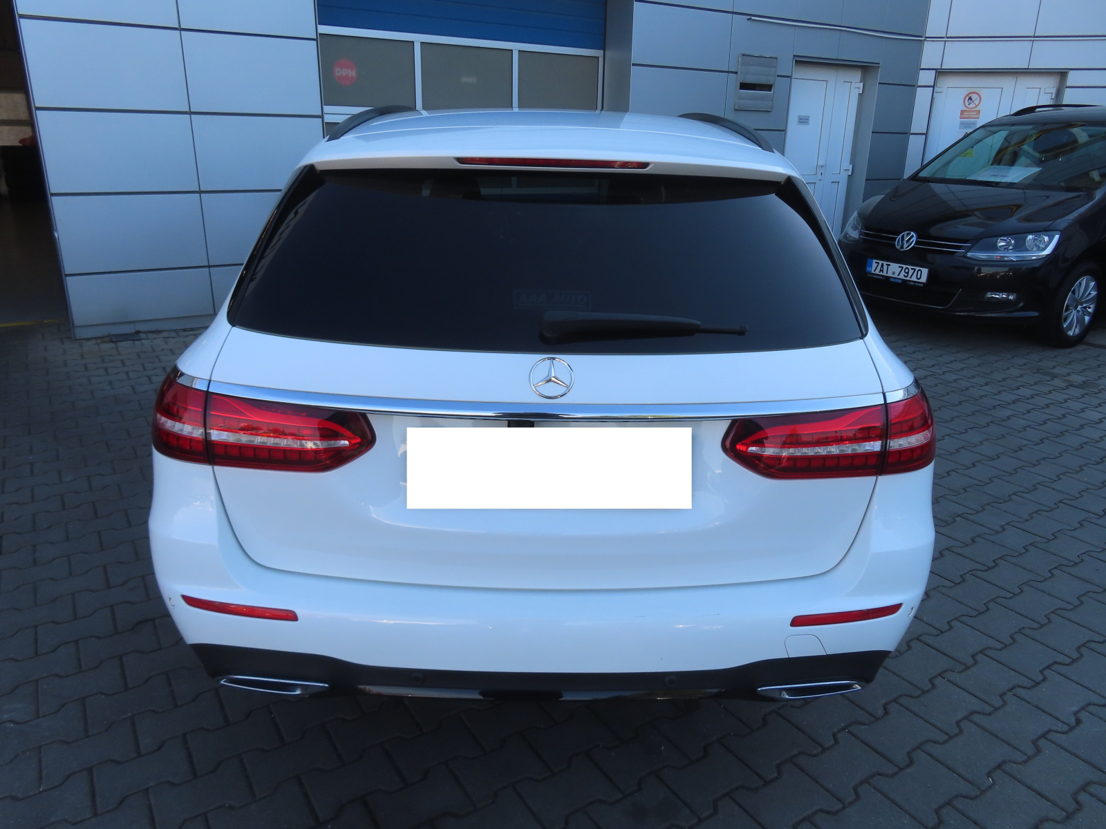 Mercedes-Benz E - 2021