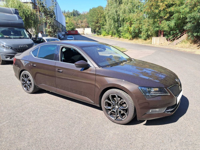 Škoda Superb 2016