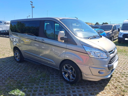 Ford Tourneo Custom