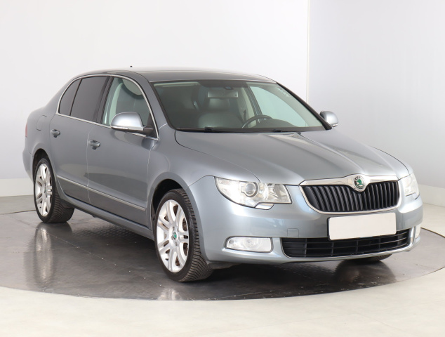 Skoda Superb 2012