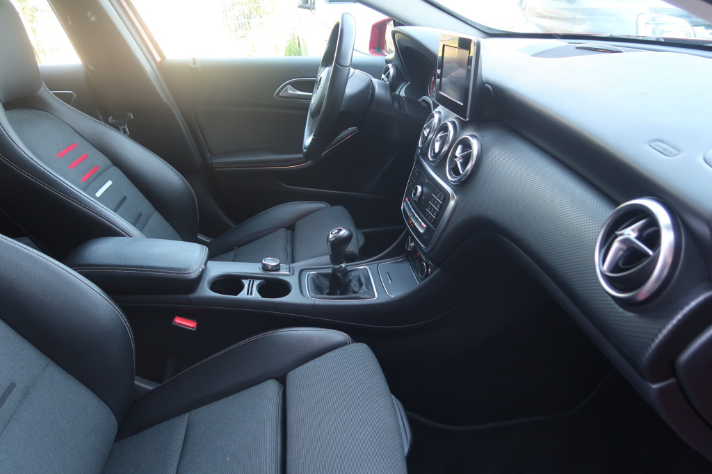 Mercedes-Benz A