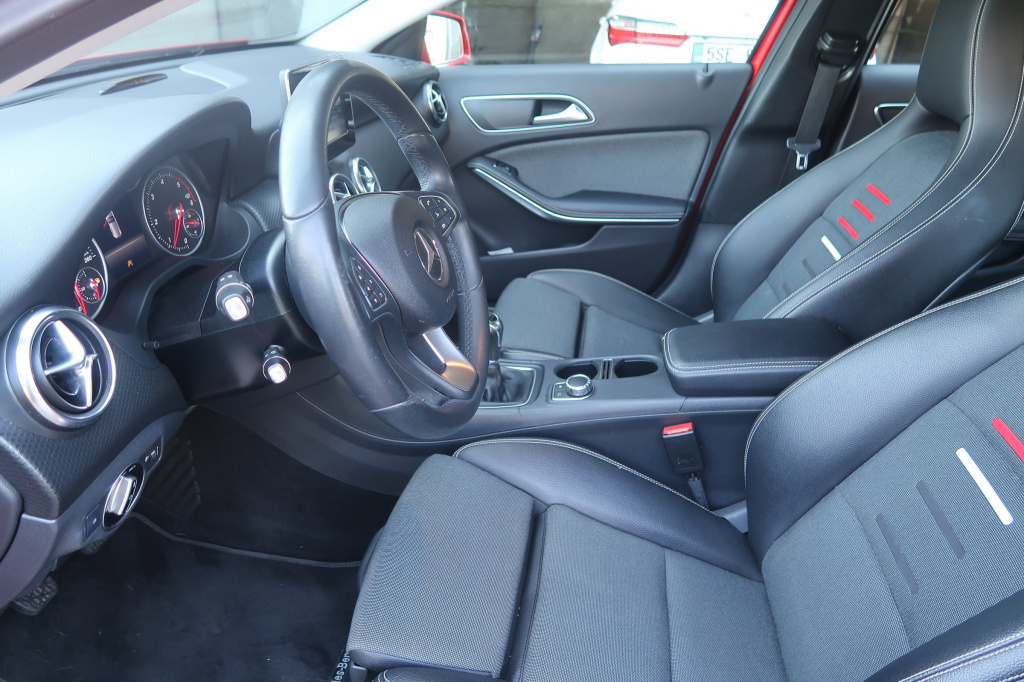 Mercedes-Benz A