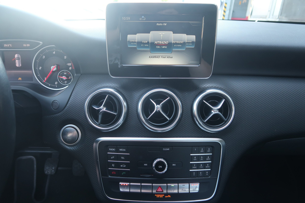 Mercedes-Benz A
