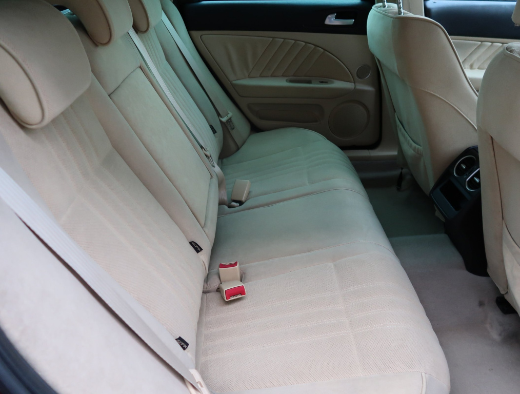 Alfa Romeo 159
