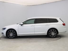 Volkswagen Passat - 2015