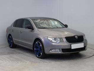Škoda Superb, 2010