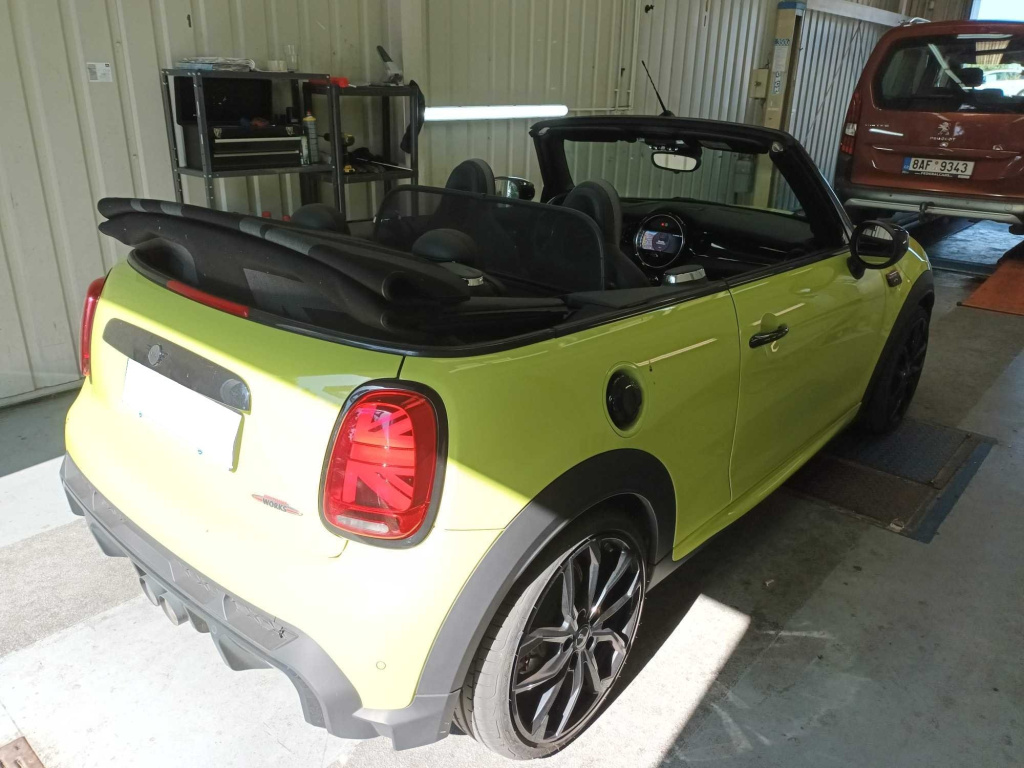 MINI Cabrio