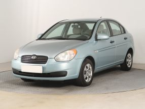 Hyundai Accent - 2009