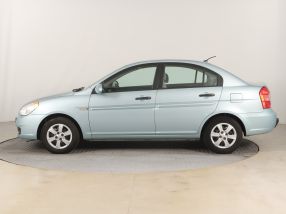 Hyundai Accent - 2009