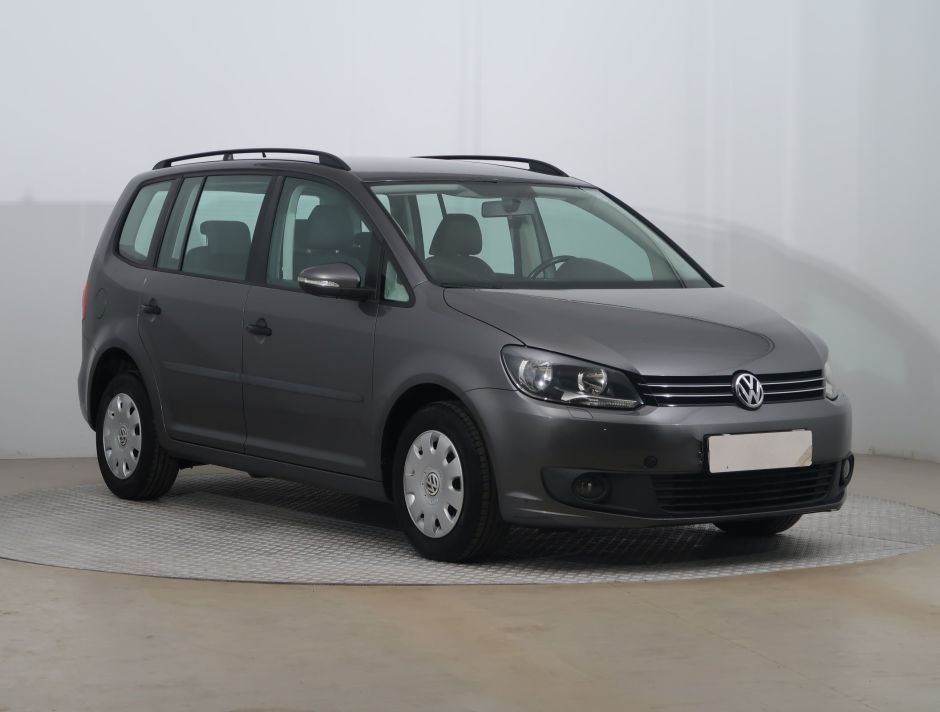 Volkswagen Touran - 2012