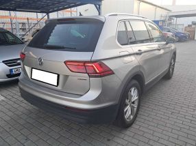 Volkswagen Tiguan - 2020
