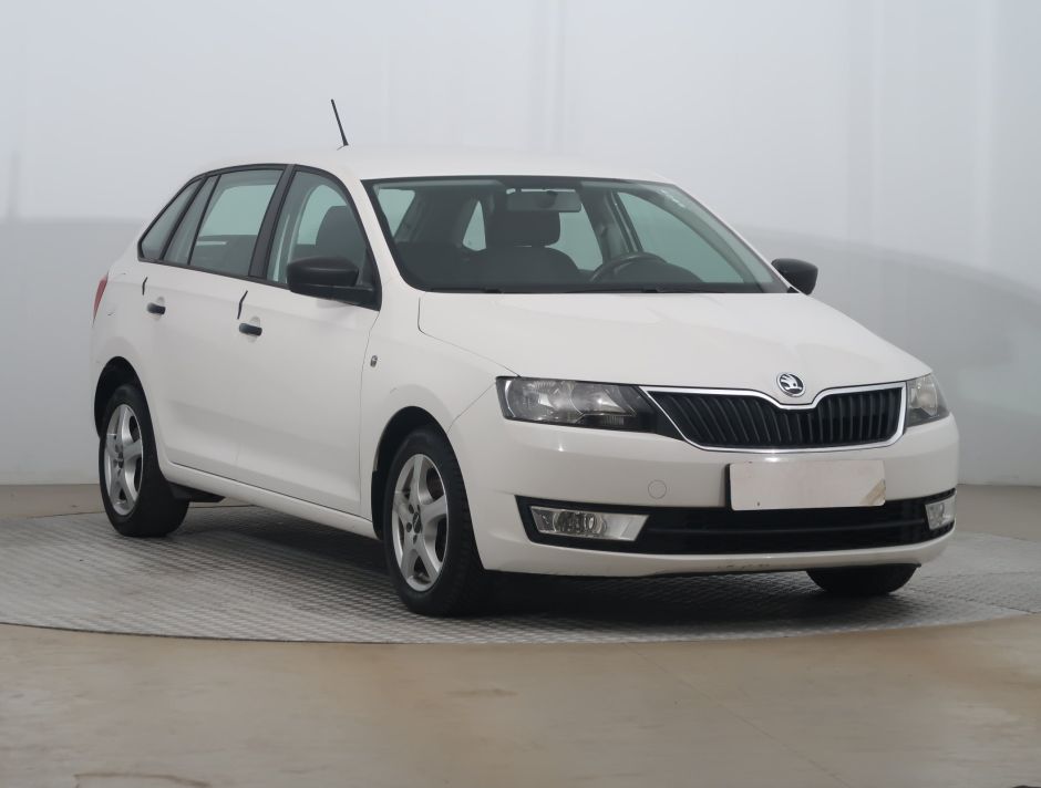 Skoda Rapid Spaceback - 2015