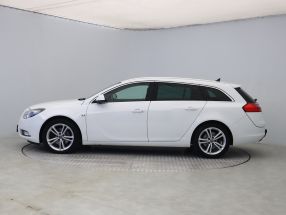 Opel Insignia - 2011