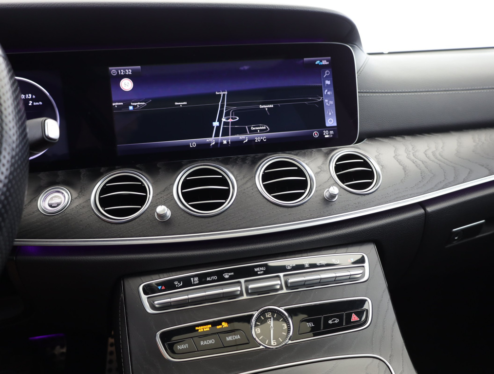 Mercedes-Benz E