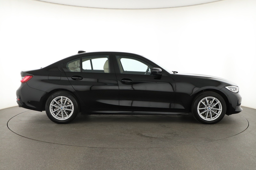 BMW 3