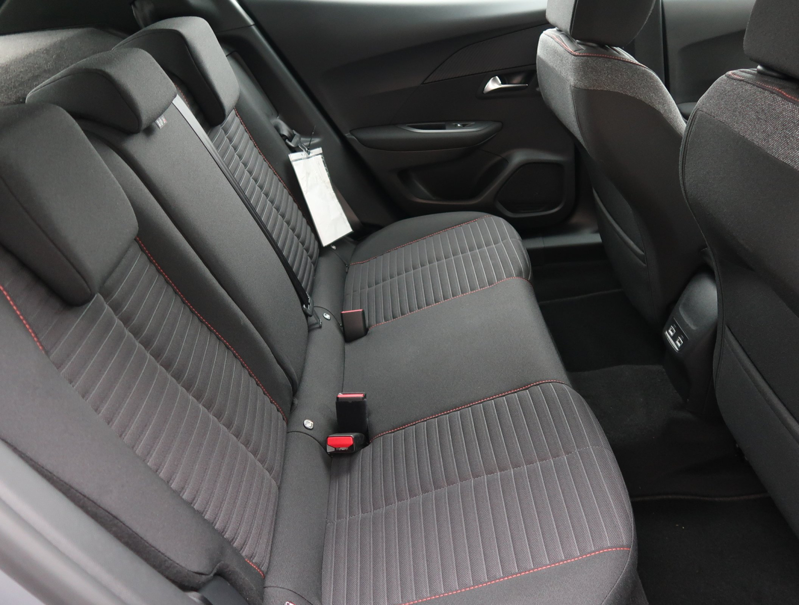 Peugeot e-2008 - 2022