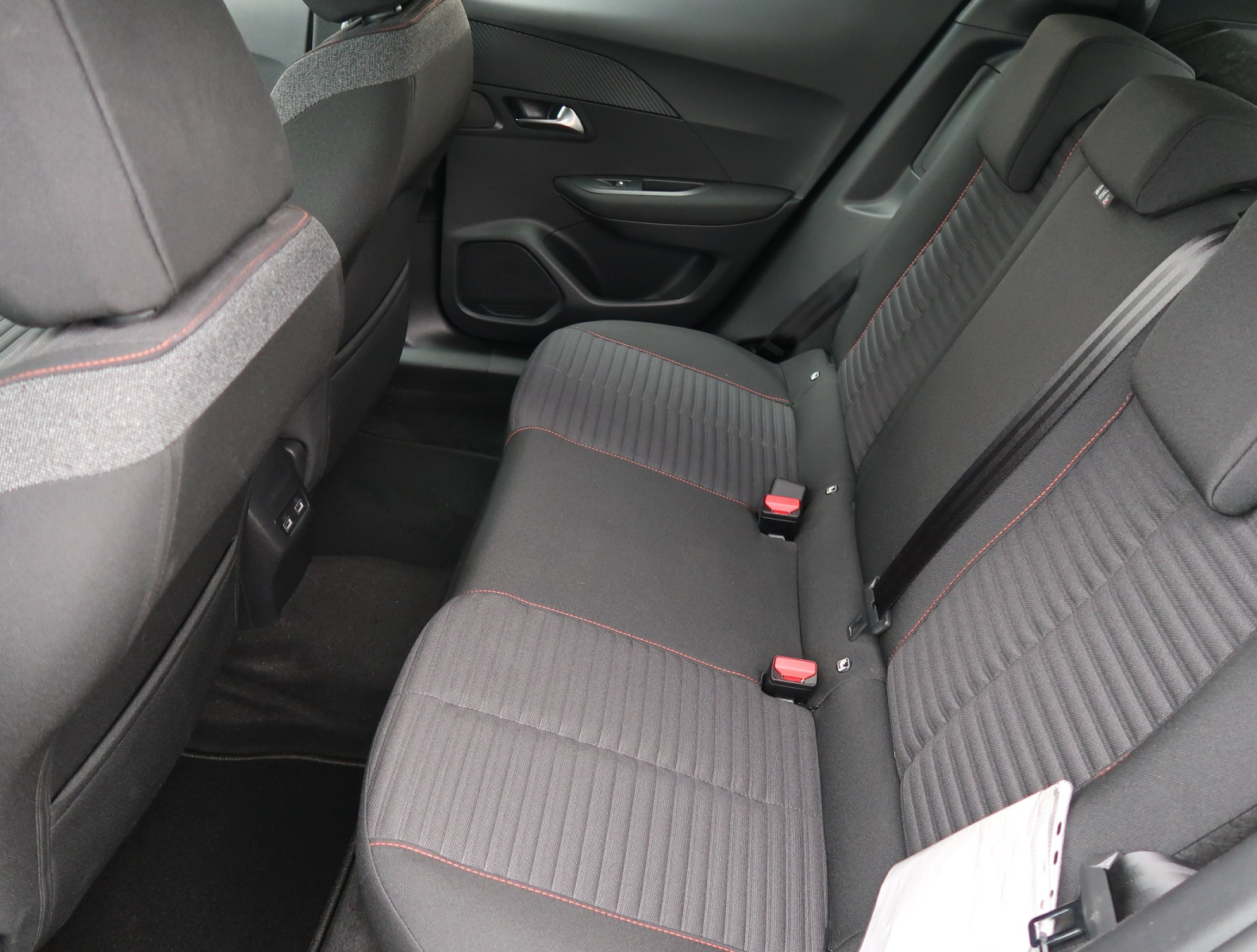 Peugeot e-2008 - 2022