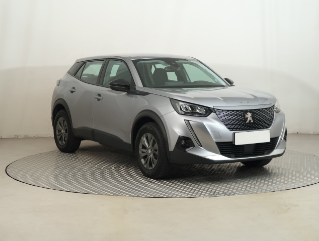 Peugeot e-2008 2022