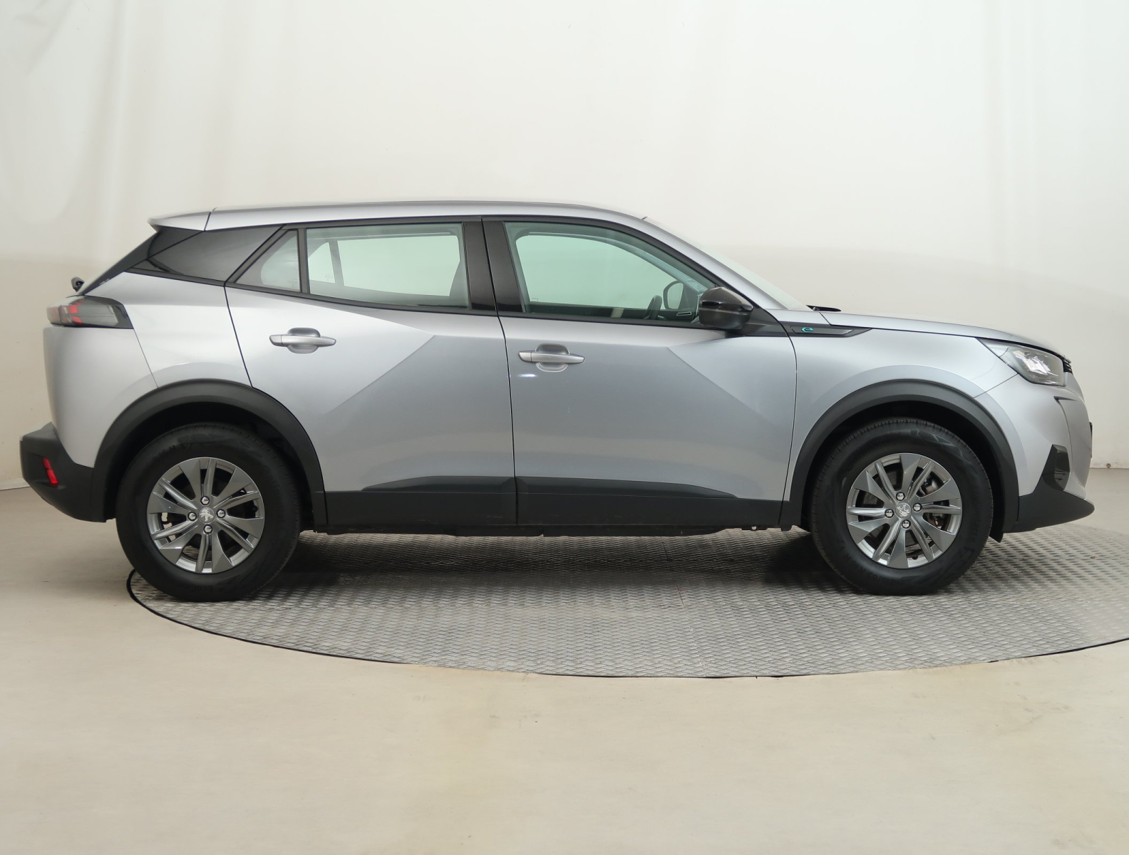 Peugeot e-2008 - 2022