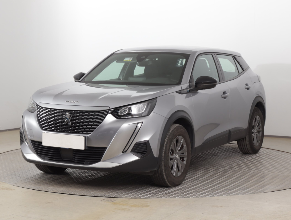 Peugeot e-2008