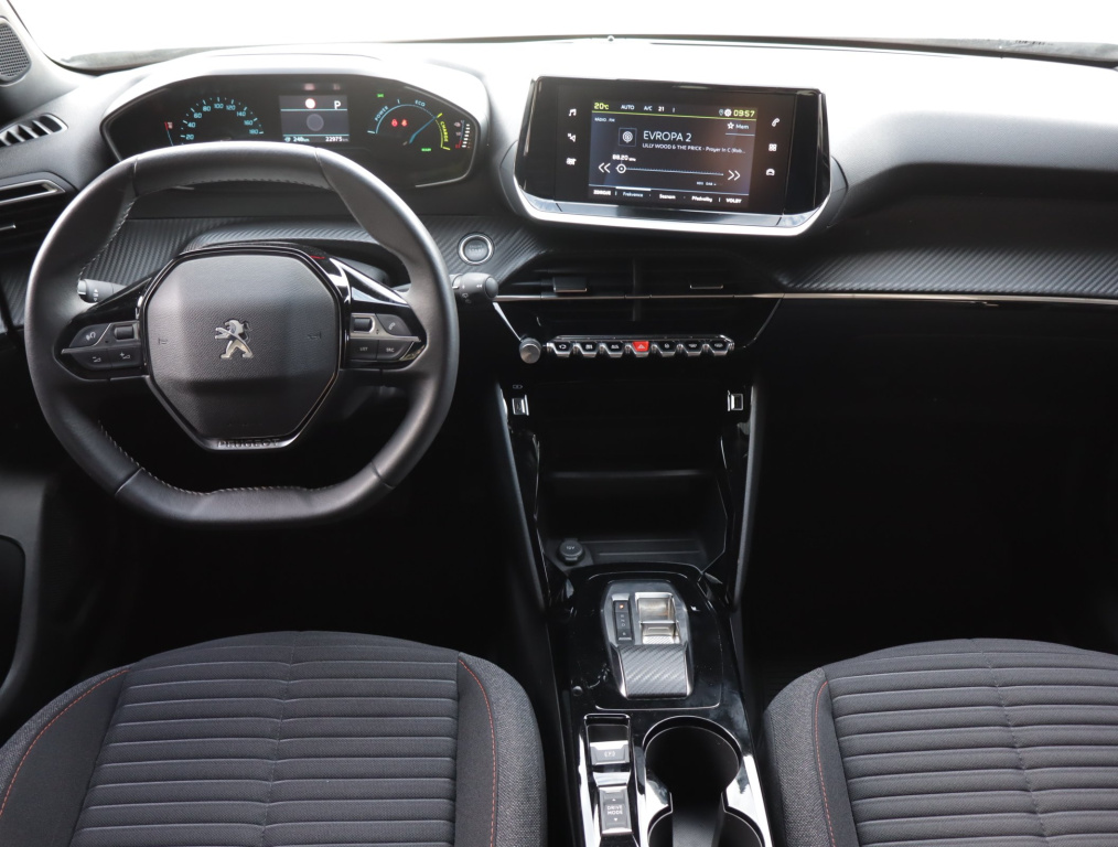 Peugeot e-2008