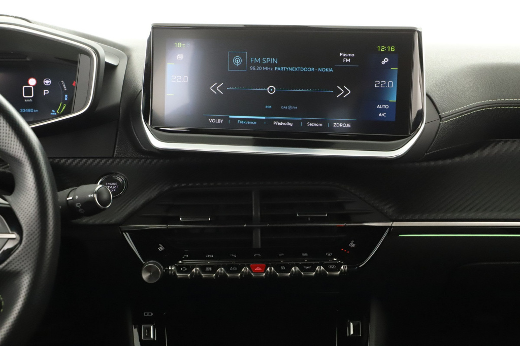 Peugeot e-208