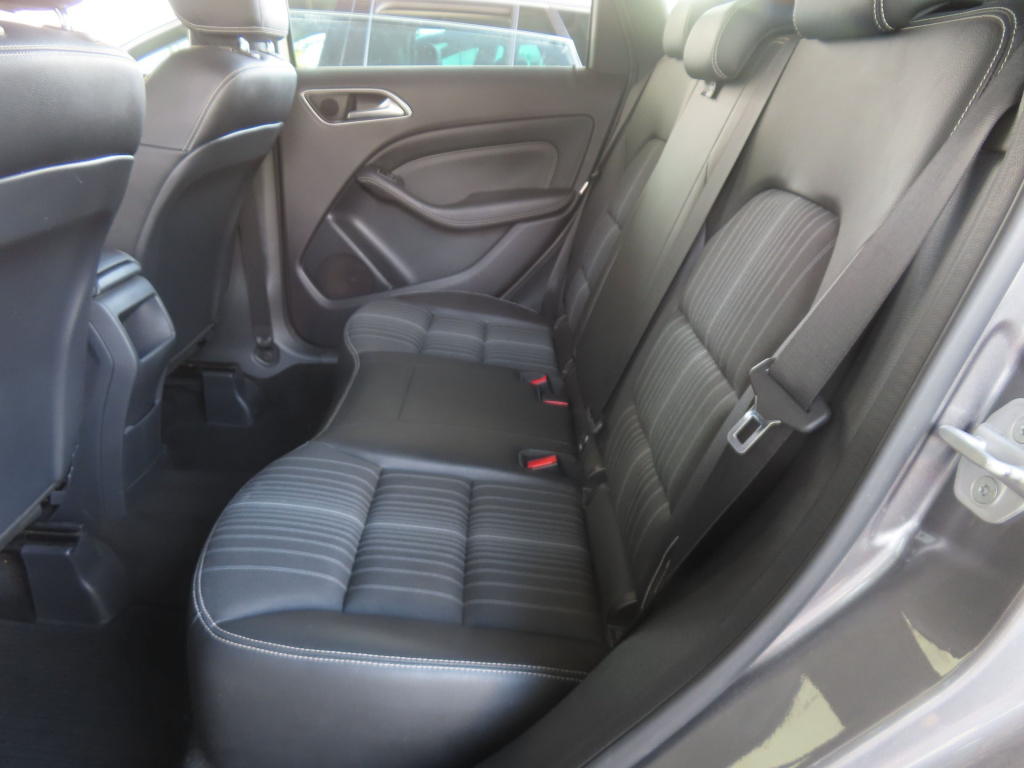 Mercedes-Benz B