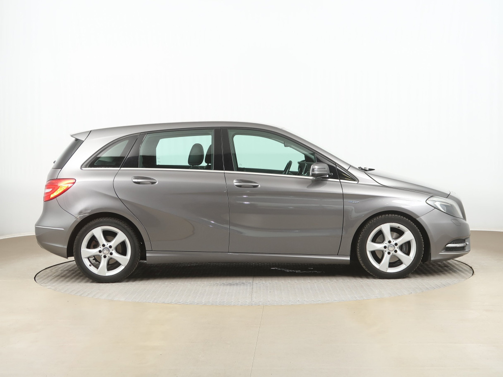 Mercedes-Benz B