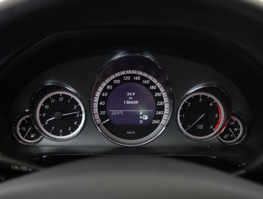 Mercedes-Benz E