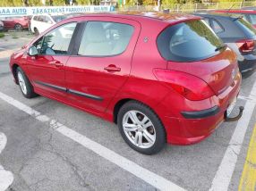 Peugeot 308 - 2011