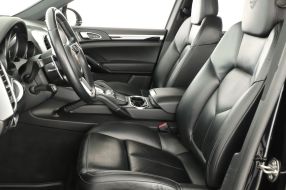 Porsche Cayenne - 2017