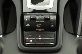 Porsche Cayenne - 2017