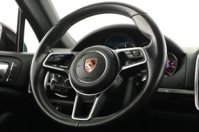 Porsche Cayenne - 2017