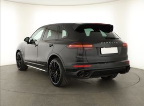 Porsche Cayenne - 2017