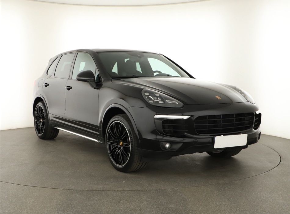 Porsche Cayenne - 2017