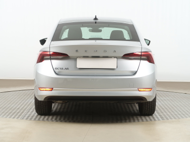 Škoda Octavia - 2023