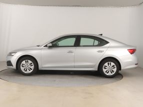 Škoda Octavia - 2023