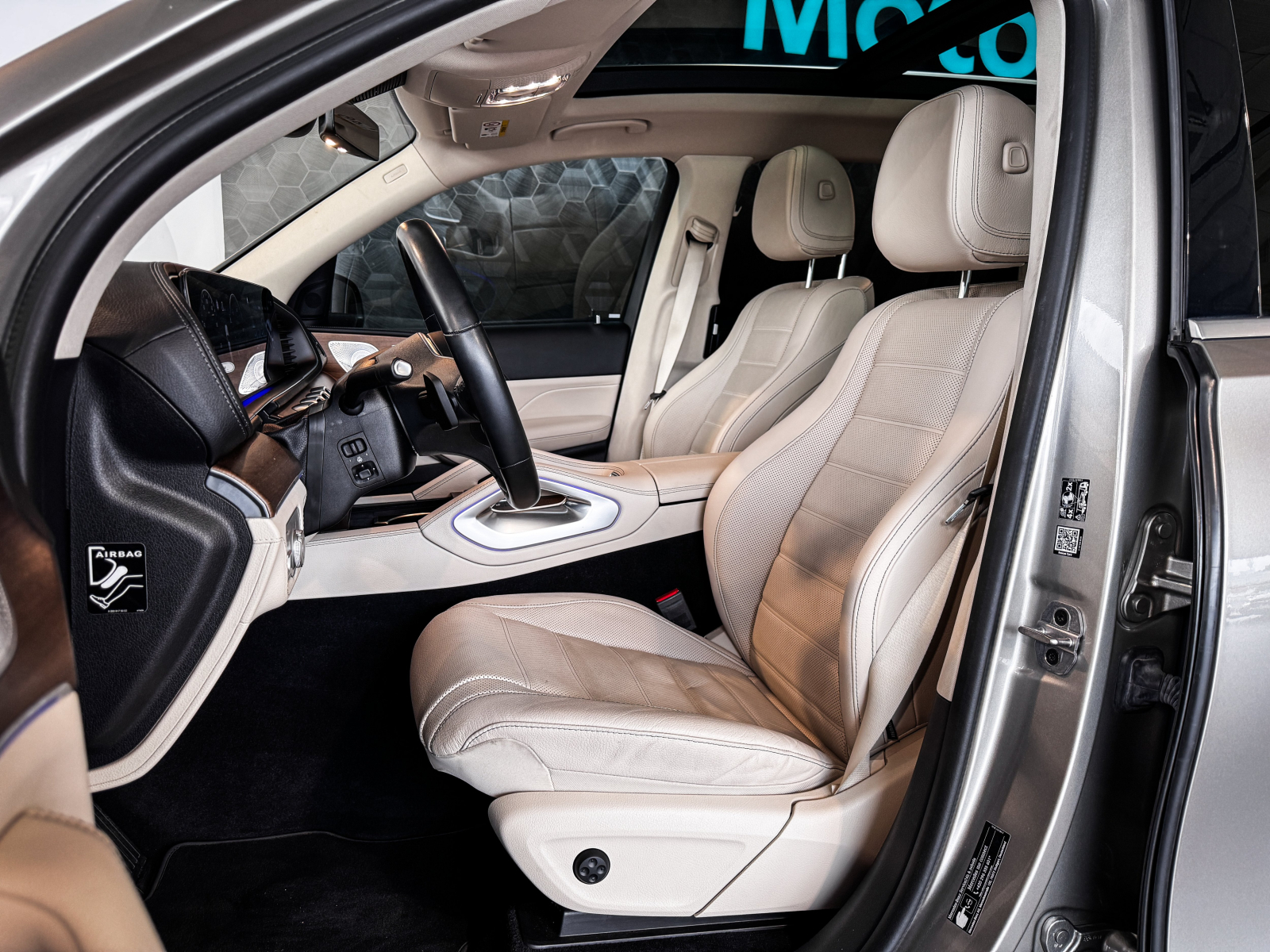 Mercedes-Benz GLS - 2021
