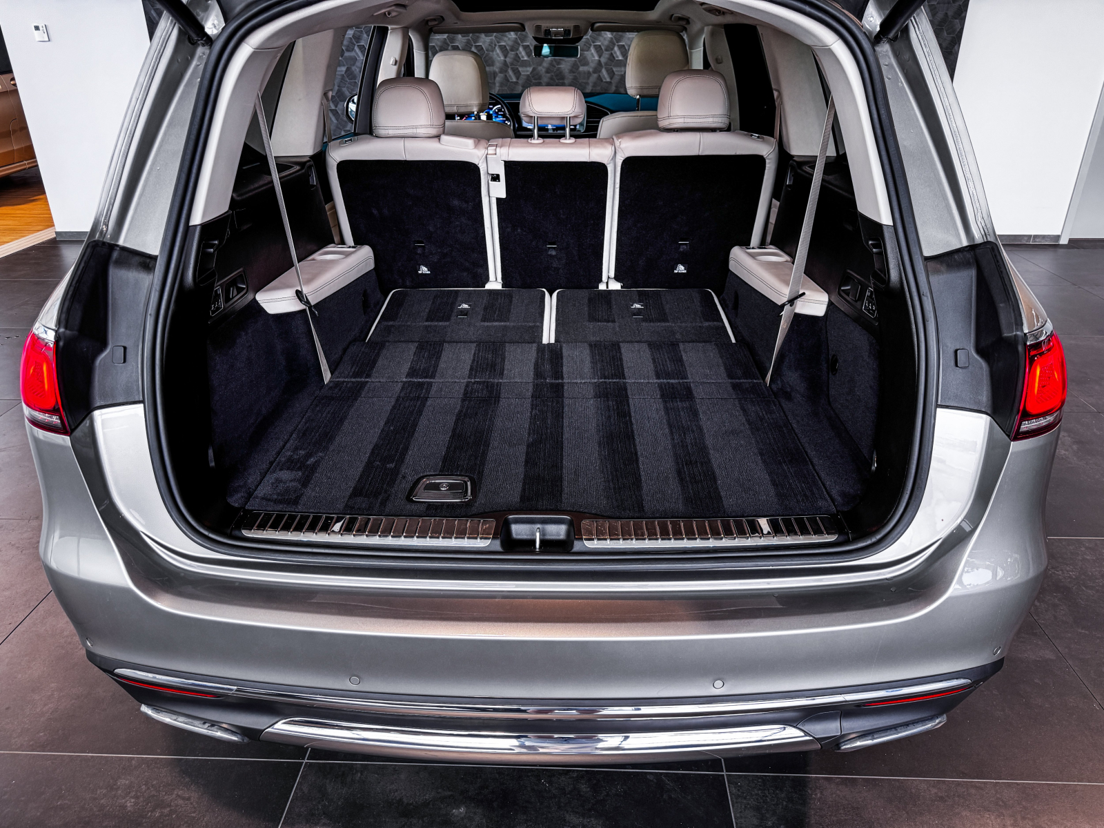 Mercedes-Benz GLS - 2021