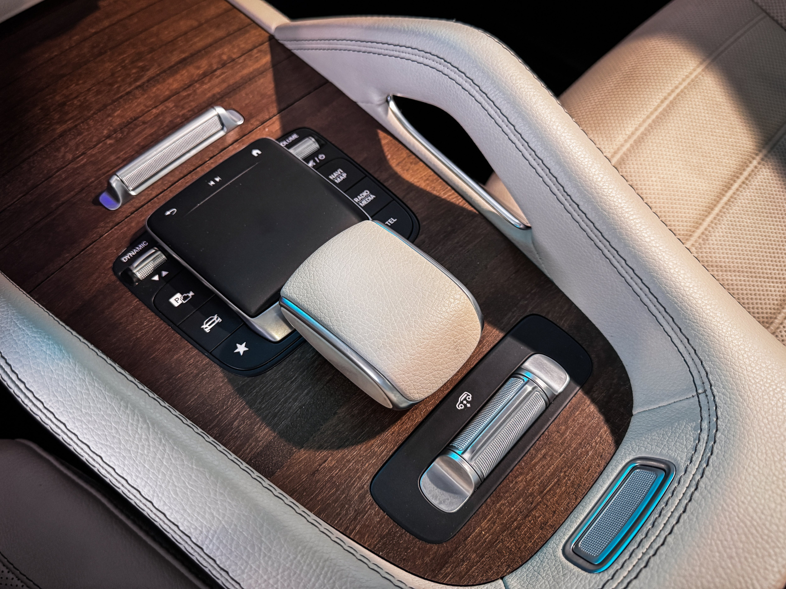 Mercedes-Benz GLS - 2021