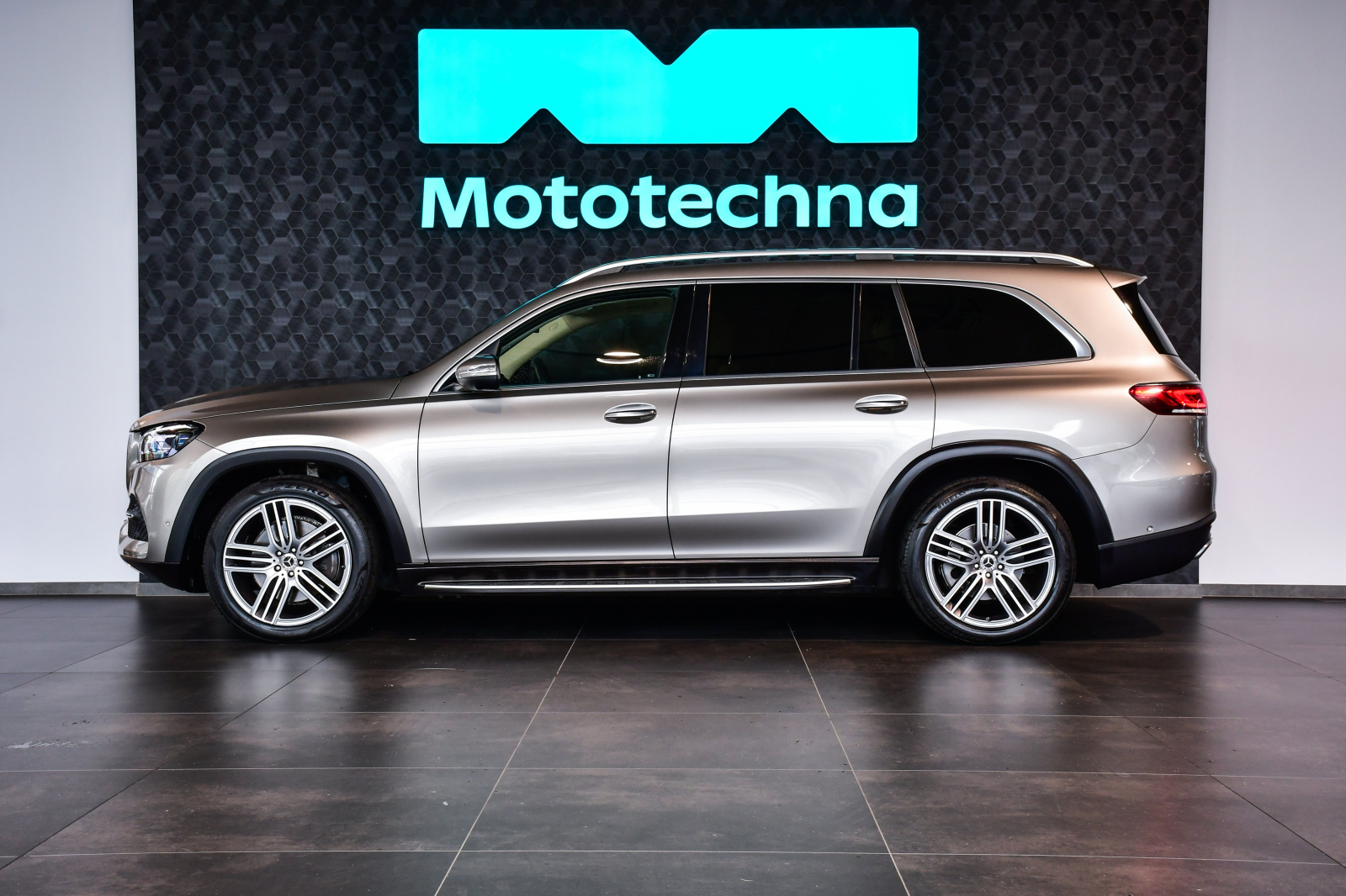Mercedes-Benz GLS - 2021