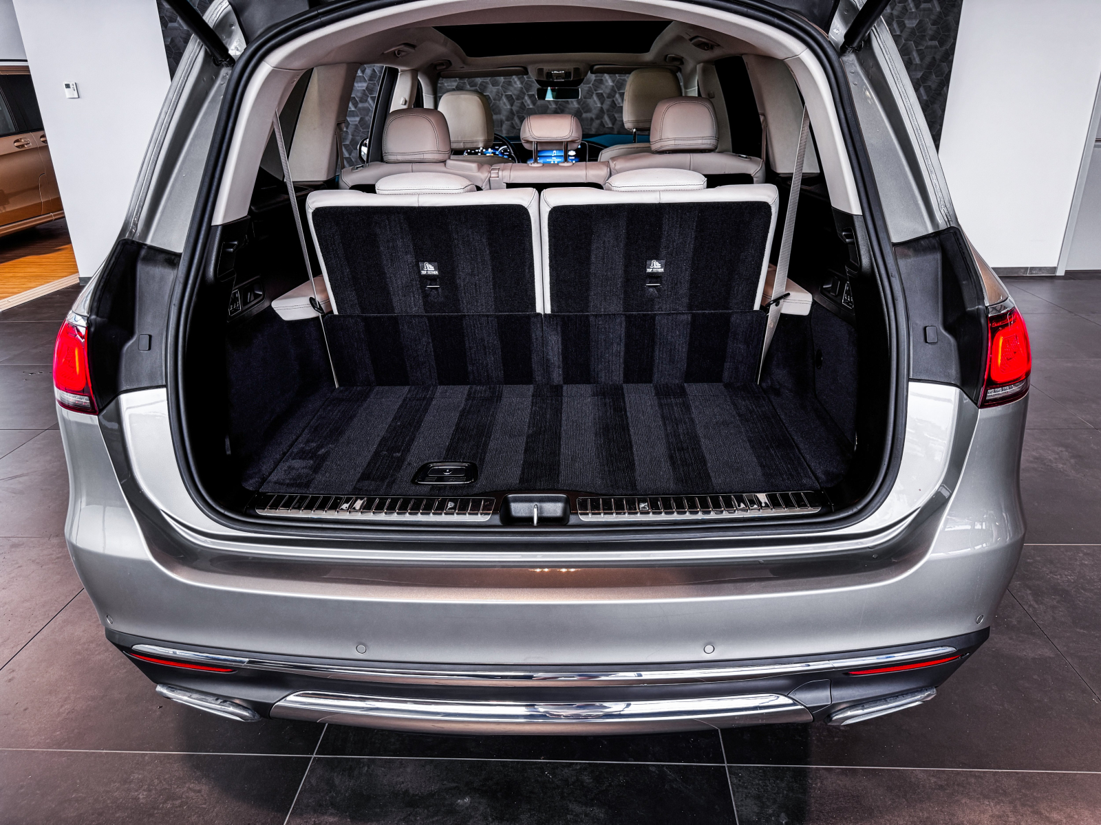 Mercedes-Benz GLS - 2021