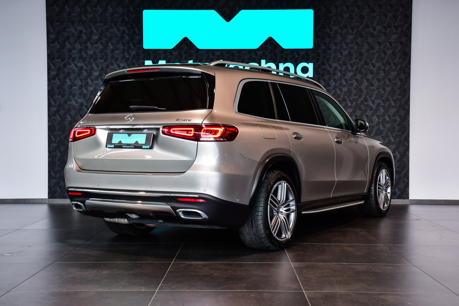 Mercedes-Benz GLS - 2021