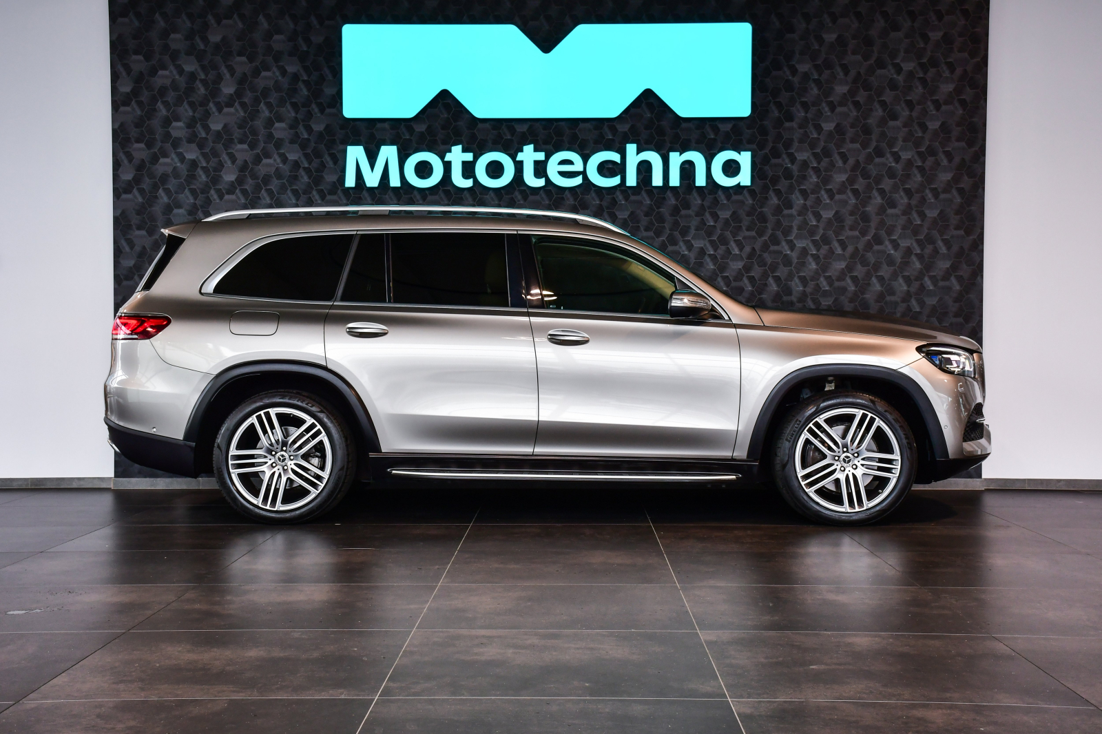 Mercedes-Benz GLS - 2021