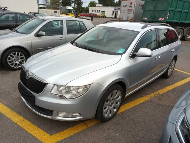 Škoda Superb 2010