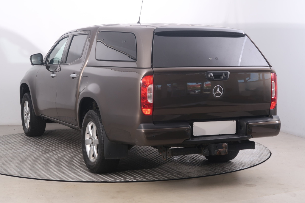 Mercedes-Benz X