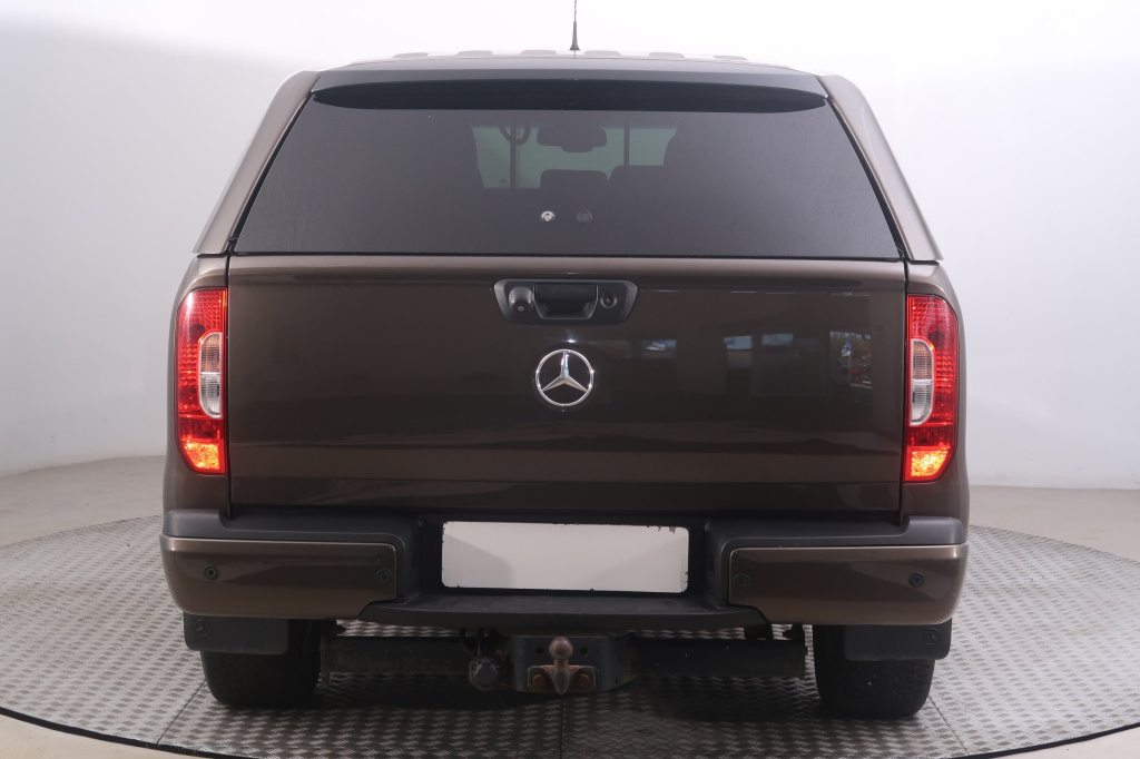 Mercedes-Benz X