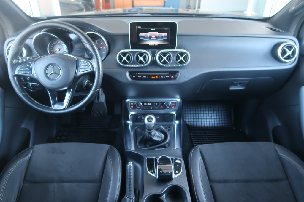 Mercedes-Benz X