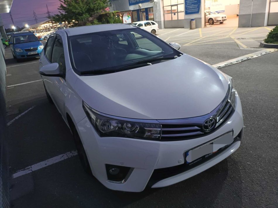 Toyota Corolla - 2015