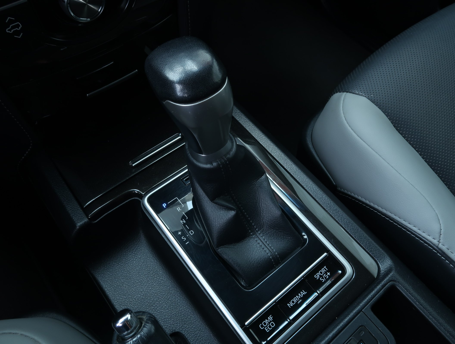 Toyota Land Cruiser - 2023